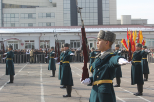 КР КК Улуттук гвардиясынын 10126 аскер бөлүгүндө Бишкек шаарында жайгашкан билим берүү мекемелеринин окуучулары жана  студенттери үчүн ачык эшиктер күнү өткөрүлдү