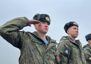 Курсанты Министерства обороны Кыргызской Республики, обучающиеся в высших военных учебных заведениях Российской Федерации, принимают участие в международном конкурсе «Саянский марш»