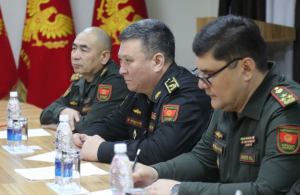 Начальник Генерального штаба Вооруженных Сил– первый заместитель министра обороны КР встретился с военным атташе Китайской Народной Республики по вопросам обороны в Кыргызстане Начальник Генерального штаба Вооруженных Сил– первый заместитель министра обороны КР встретился с военным атташе Китайской Народной Республики по вопросам обороны в Кыргызстане