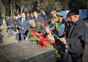 Ош шаарында Ленинград блокадасынын бошотулгандыгынын 81 жылдыгына арналган эскерүү иш-чарасы өткөрүлдү Ош шаарында Ленинград блокадасынын бошотулгандыгынын 81 жылдыгына арналган эскерүү иш-чарасы өткөрүлдү
