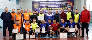 Кыргыз Республикасынын Коргоо министрлигинин жана Куралдуу Күчтөрүнүн Генералдык штабынын башкармалыктарынын арасында өтүп жаткан волейбол боюнча турнир аяктады Кыргыз Республикасынын Коргоо министрлигинин жана Куралдуу Күчтөрүнүн Генералдык штабынын башкармалыктарынын арасында өтүп жаткан волейбол боюнча турнир аяктады